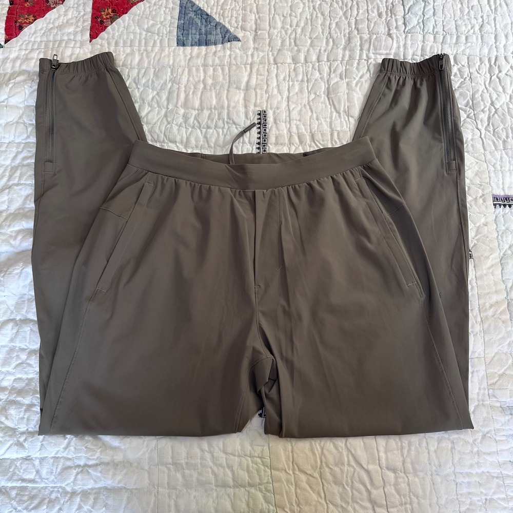 Lululemon Surge Jogger Tapered Running Pants Mens M